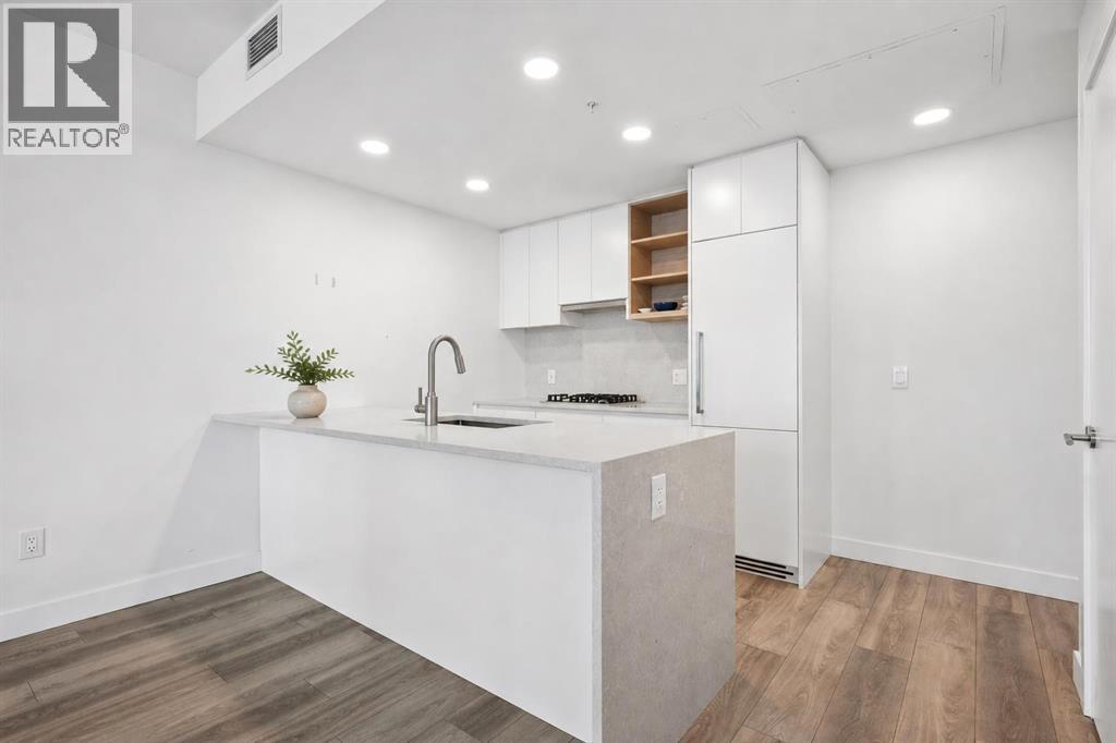 1X08 4433 ALASKA STREET, burnaby, British Columbia