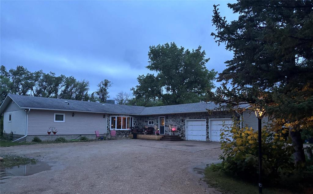 22010 405 Highway, Ile Des Chenes, Manitoba  R0A 0T4 - Photo 4 - 202615614