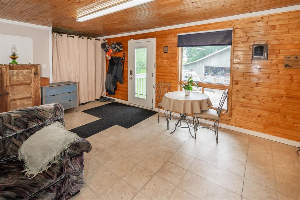 22010 405 Highway, Ile Des Chenes, Manitoba  R0A 0T4 - Photo 8 - 202615614