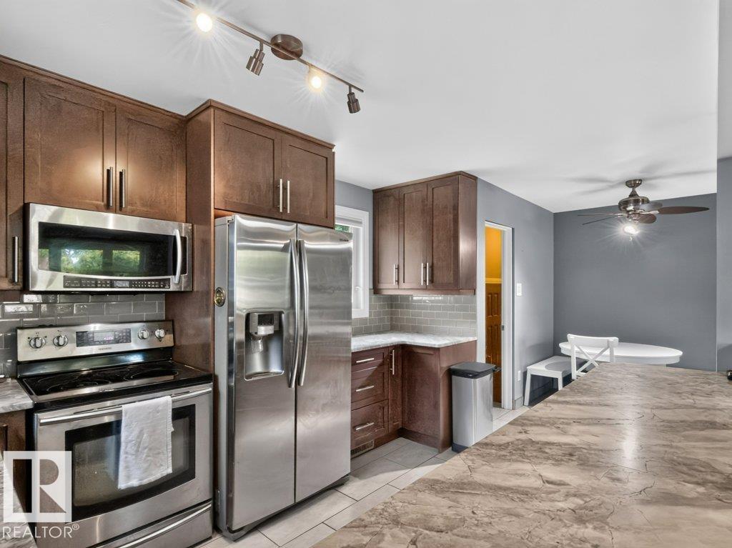 924 Conifer St, Sherwood Park, Alberta  T8A 1N5 - Photo 9 - E4497139