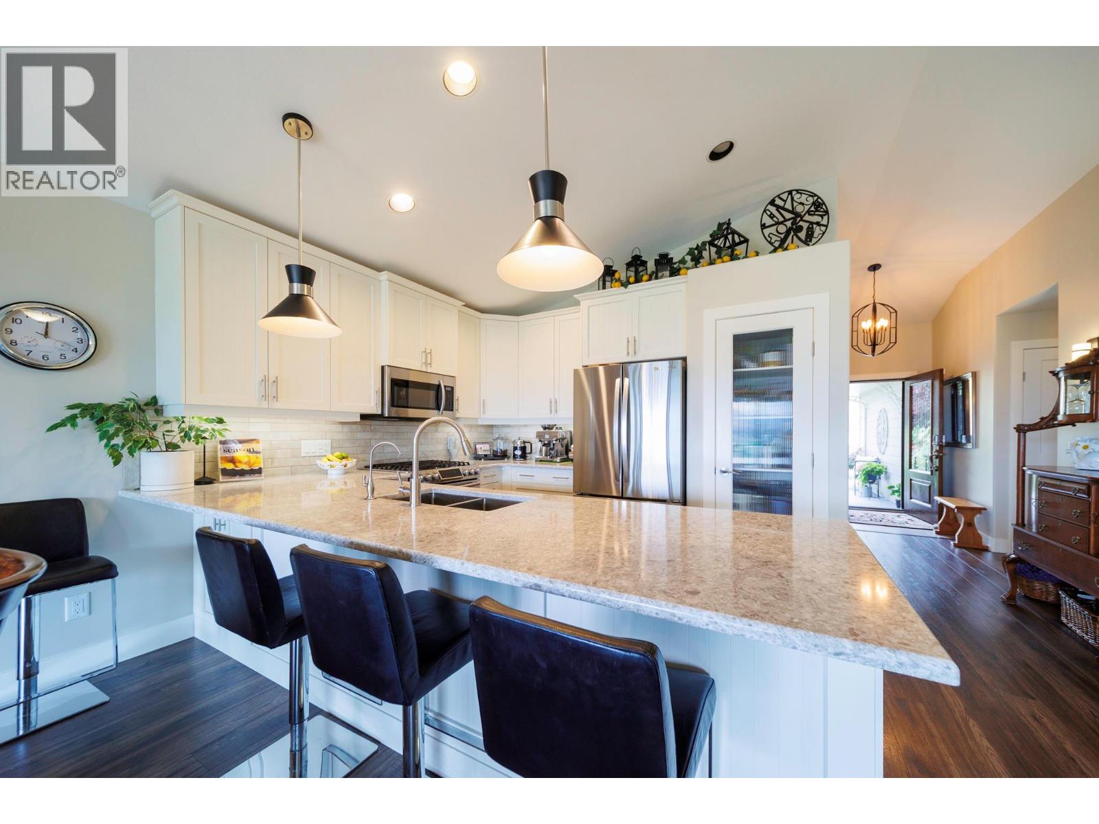 3942 Pine Valley Drive, Kelowna, British Columbia  V1X 8E5 - Photo 29 - 10393254