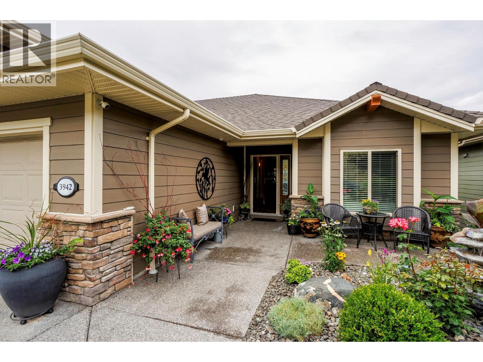 3942 Pine Valley Drive, Kelowna, British Columbia  V1X 8E5 - Photo 5 - 10393254