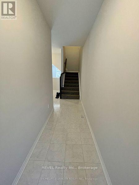 7397 Matteo Drive, Niagara Falls, Ontario L2H 3T3 - Photo 4 - X13523352