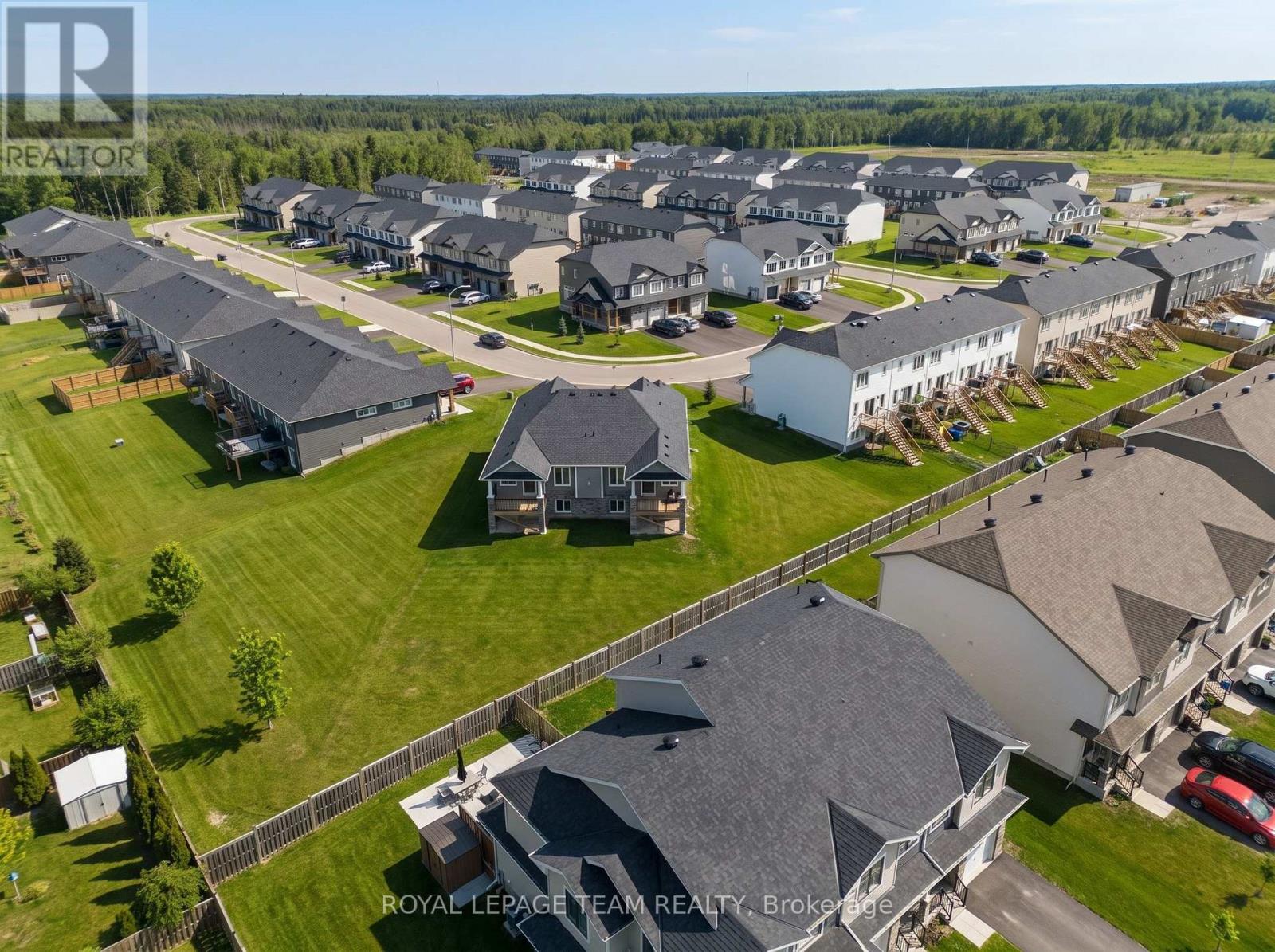 52 Whitcomb Crescent, Smiths Falls, Ontario K7A 0C2 - Photo 3 - X13209934