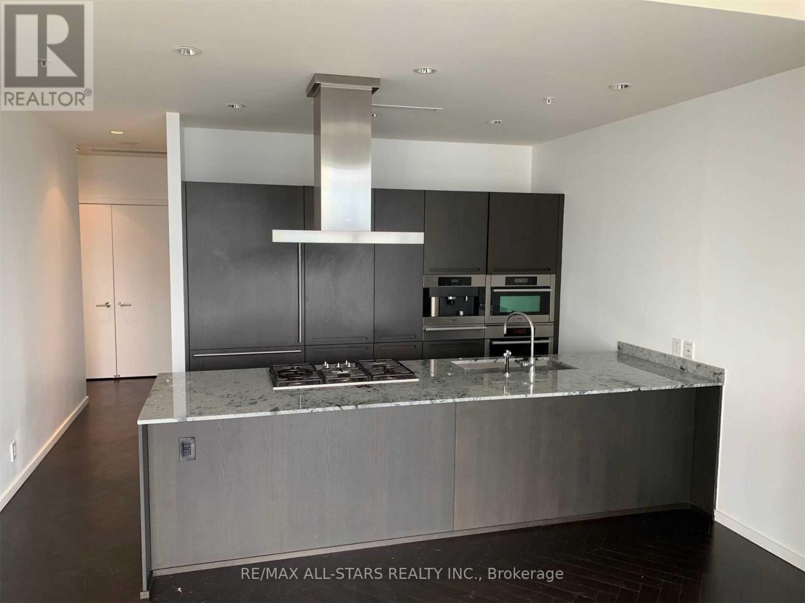 5206 - 180 University Avenue, Toronto, Ontario  M5H 0A1 - Photo 10 - C13523340