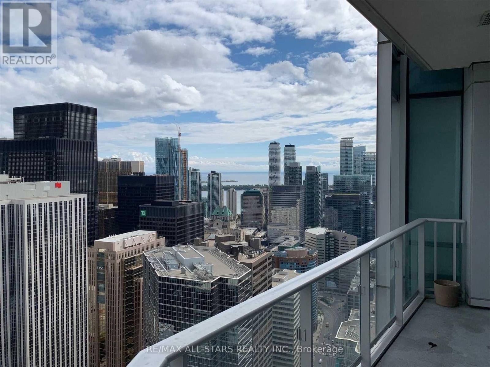 5206 - 180 University Avenue, Toronto, Ontario  M5H 0A1 - Photo 3 - C13523340