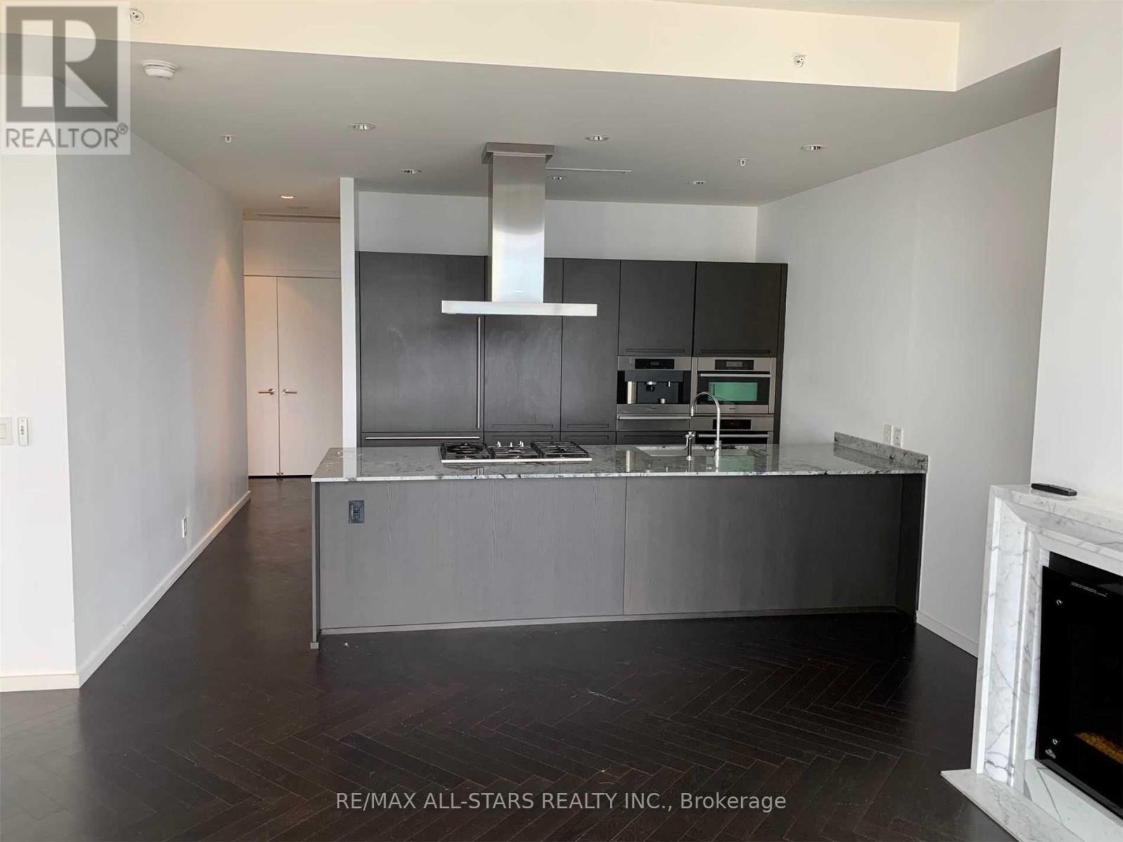5206 - 180 University Avenue, Toronto, Ontario  M5H 0A1 - Photo 8 - C13523340