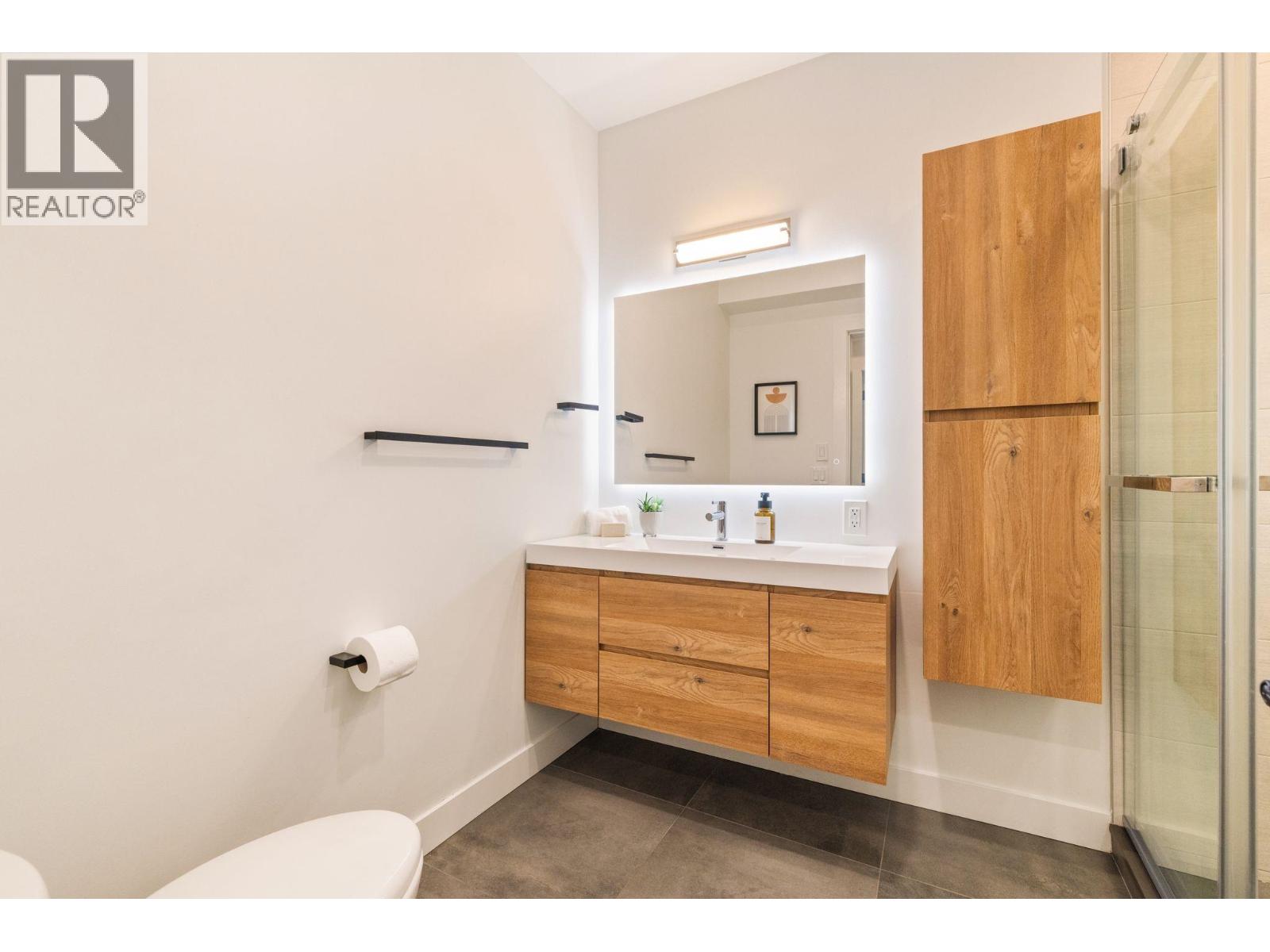 1372 E 10th Avenue, Vancouver, British Columbia  V5N 1X3 - Photo 25 - R3142093