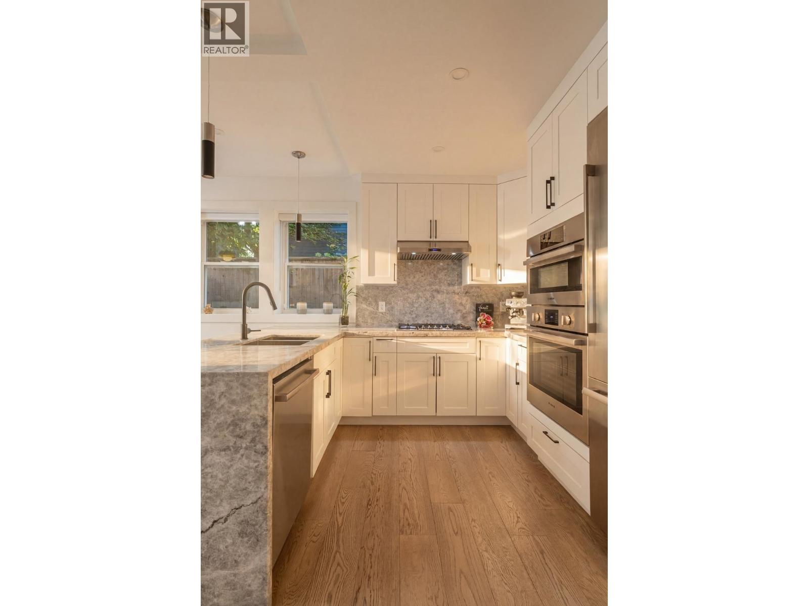 1372 E 10th Avenue, Vancouver, British Columbia  V5N 1X3 - Photo 6 - R3142093