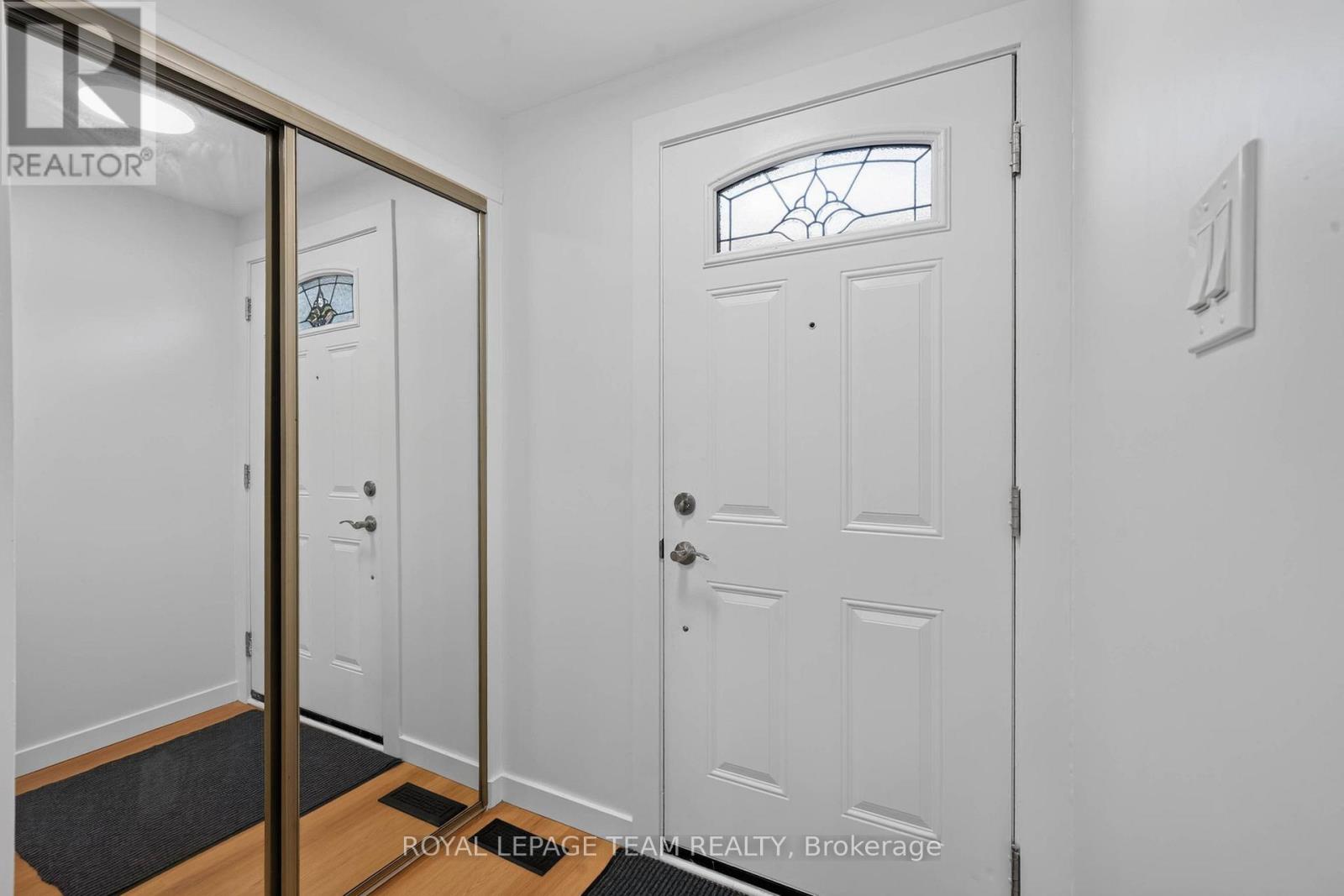 64 Mulvagh Avenue, Ottawa, Ontario  K2E 6M6 - Photo 5 - X13523262