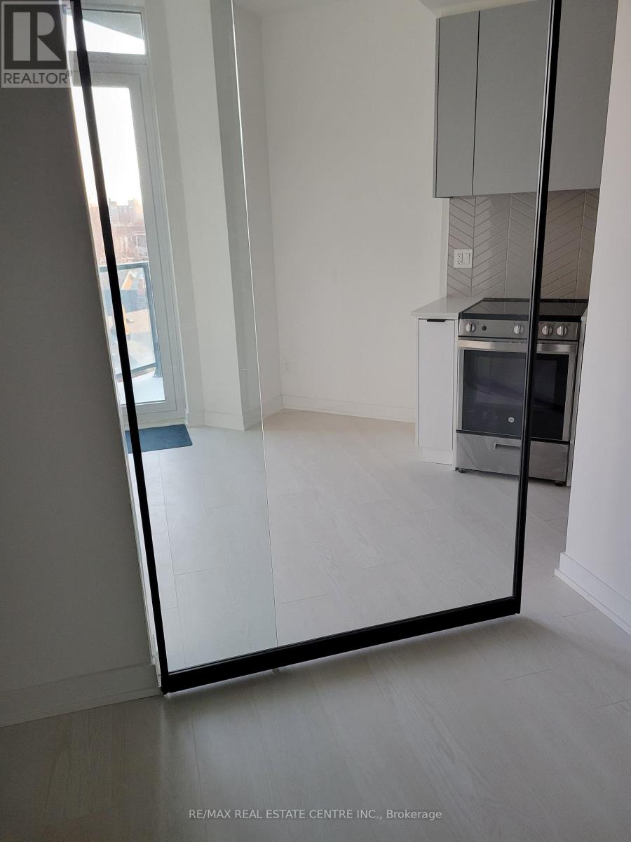 514 - 57 Brock Avenue, Toronto, Ontario  M3H 3N2 - Photo 12 - W13520940