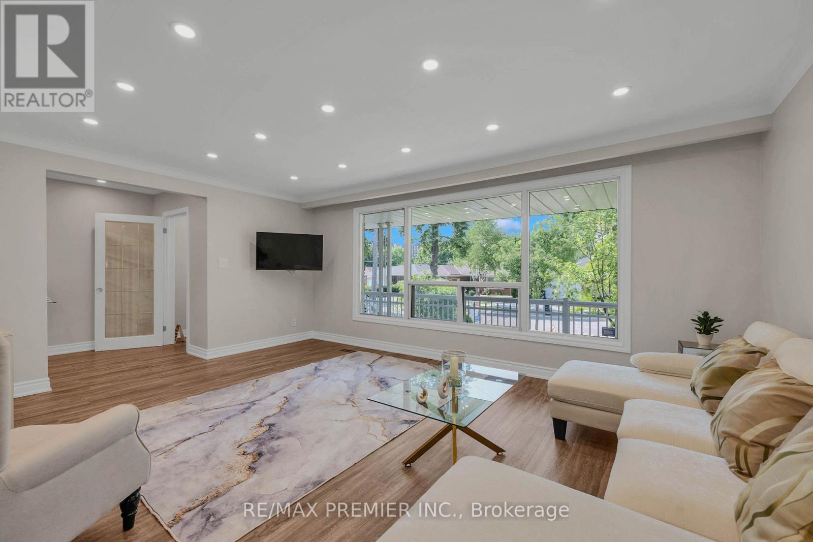 62 Keegan Crescent, Toronto, Ontario  M3J 1G2 - Photo 7 - W13522688