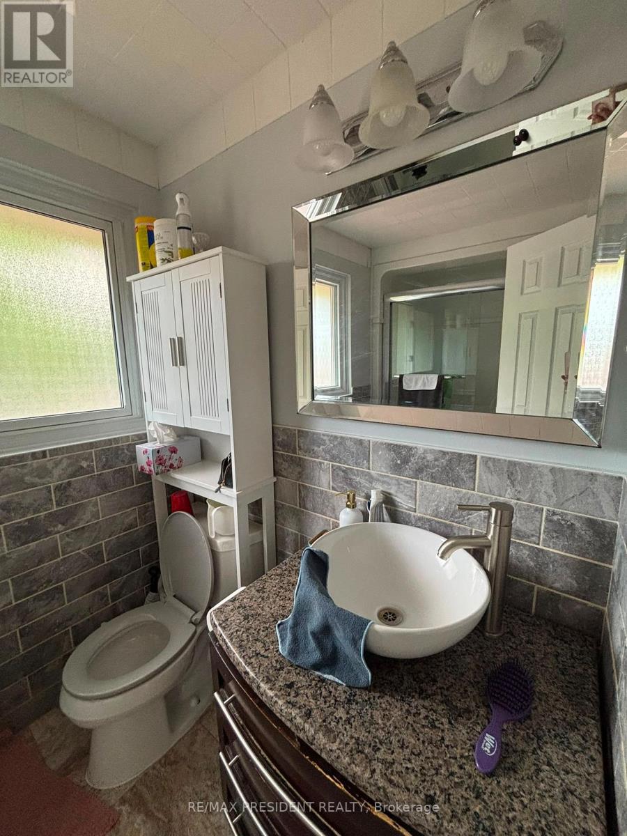 2 - 2020 South Millway, Mississauga, Ontario  L5L 1K2 - Photo 18 - W13523298