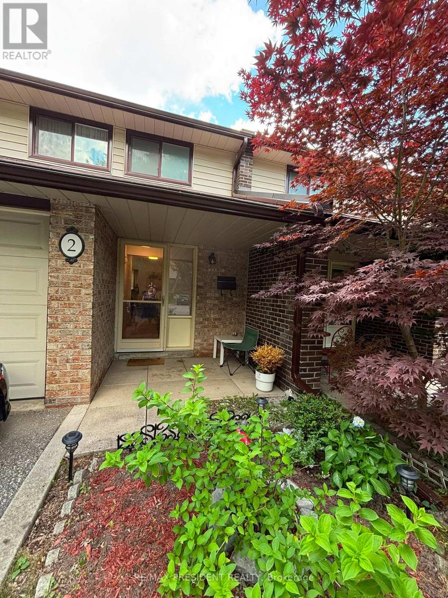 2 - 2020 South Millway, Mississauga, Ontario  L5L 1K2 - Photo 4 - W13523298
