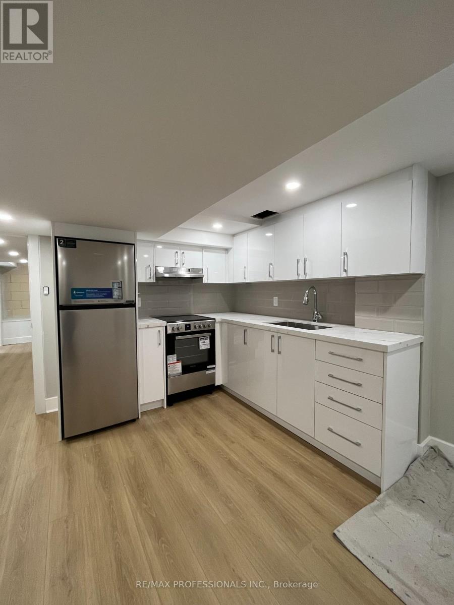 41 Tavistock Road, Toronto, Ontario M3M 2N5 - Photo 3 - W13523310
