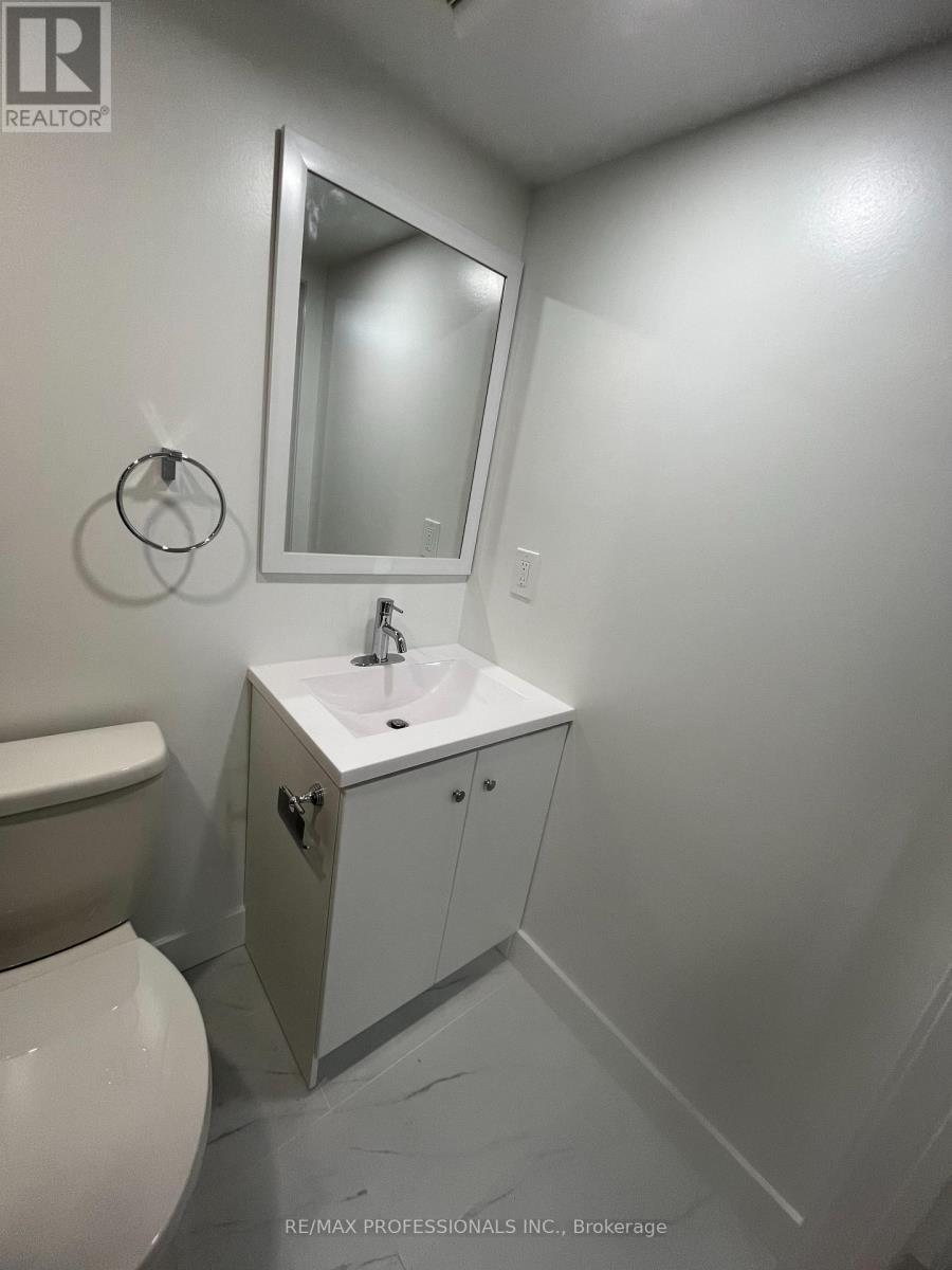 41 Tavistock Road, Toronto, Ontario M3M 2N5 - Photo 6 - W13523310