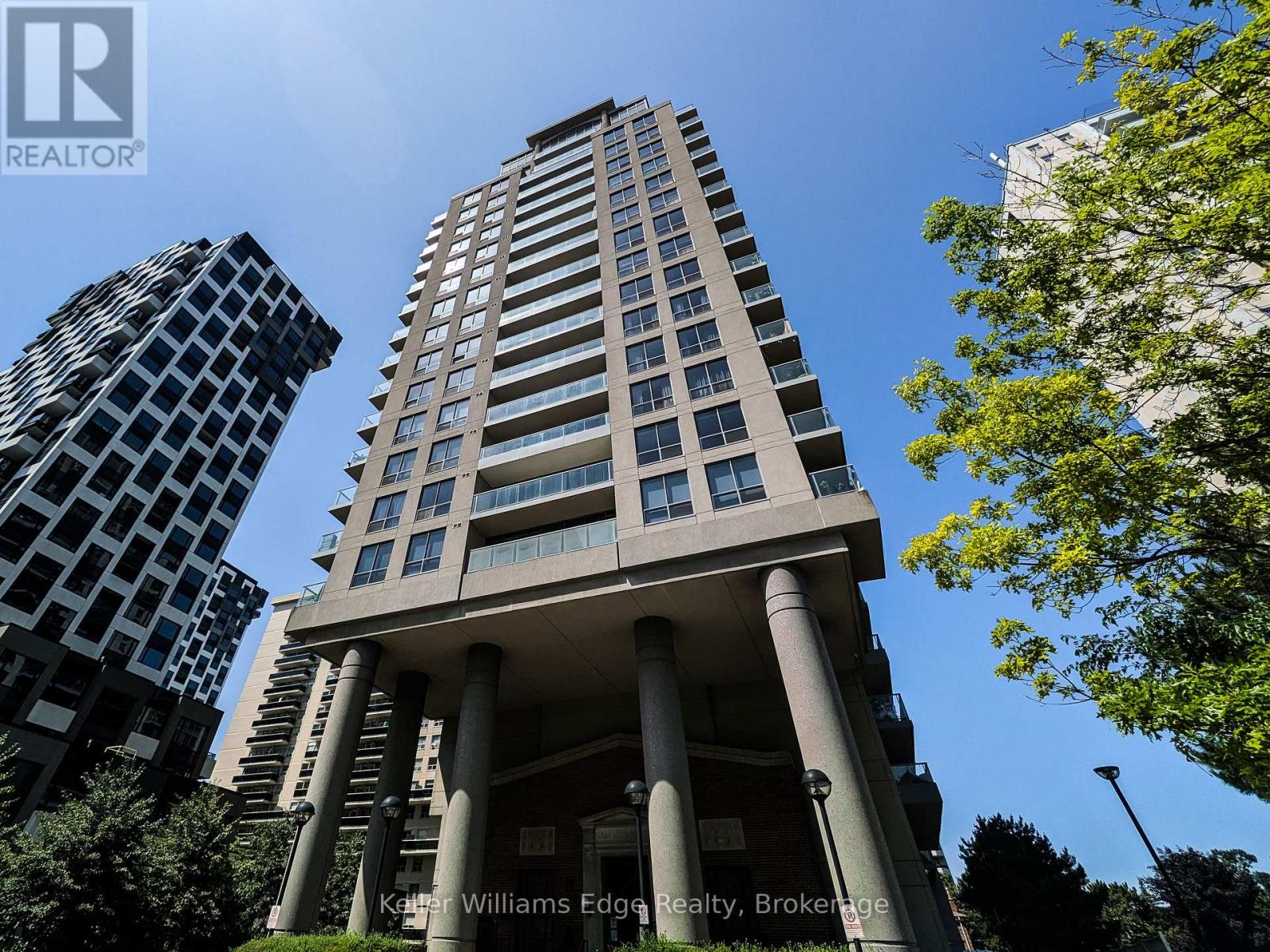 1007 - 70 High Park Avenue, Toronto, Ontario  M6P 1A1 - Photo 3 - W13461902