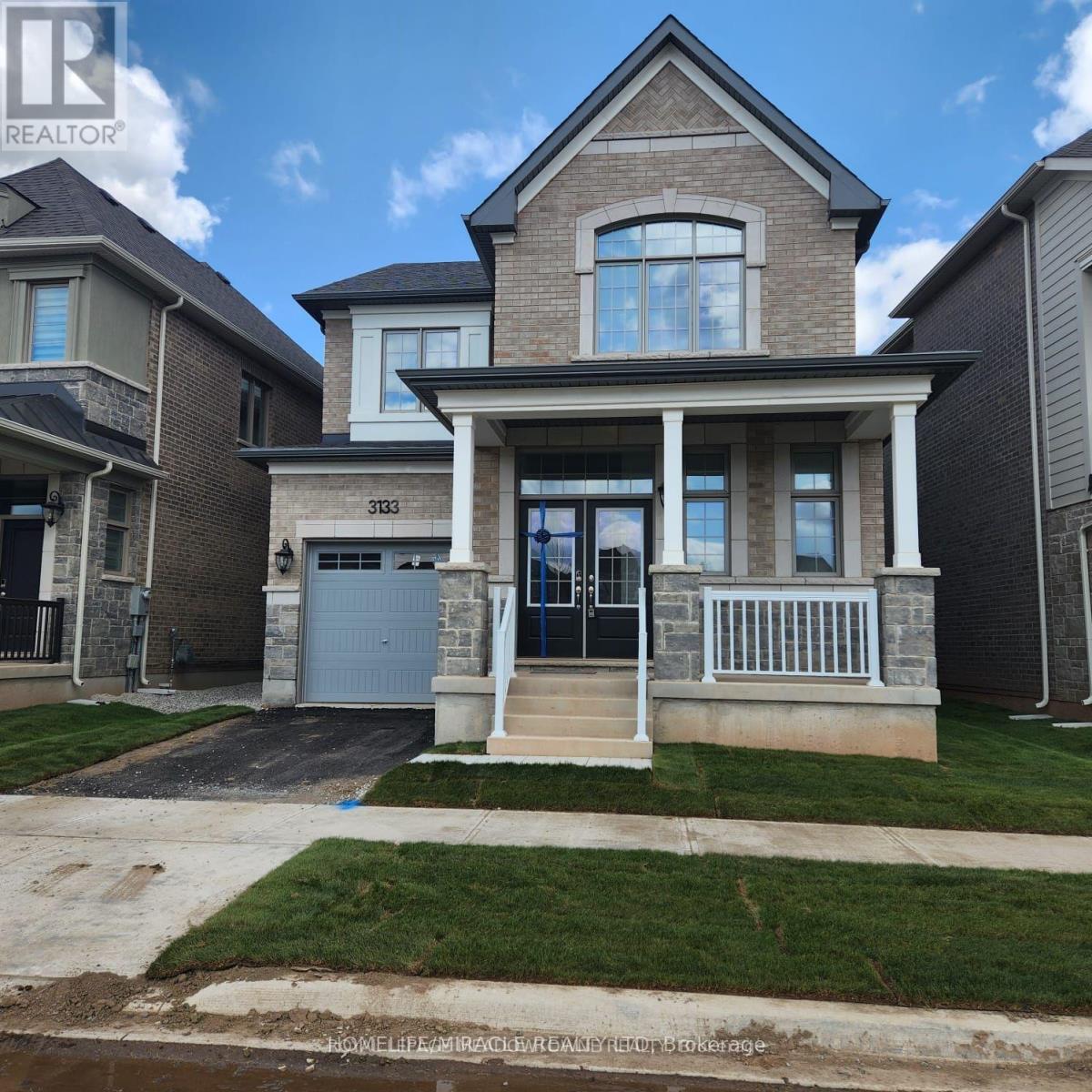 3133 Moss Gardens, Oakville, Ontario L6M 4L8 - Photo 2 - W13523396