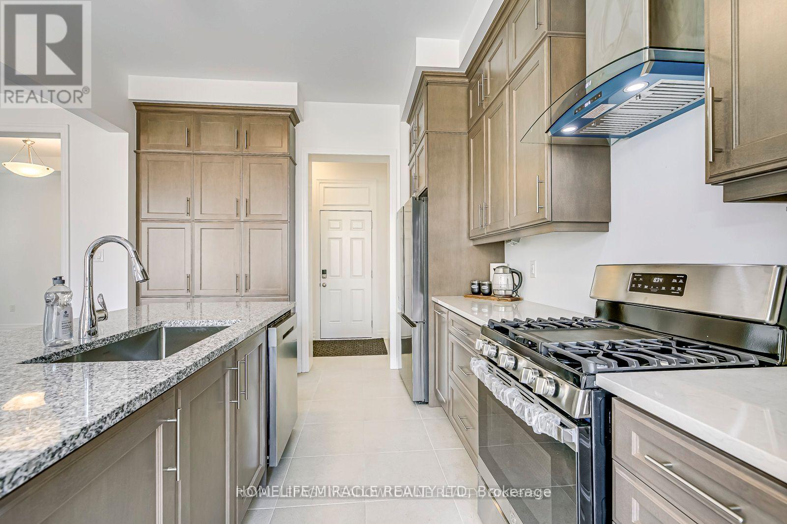 3133 Moss Gardens, Oakville, Ontario L6M 4L8 - Photo 9 - W13523396