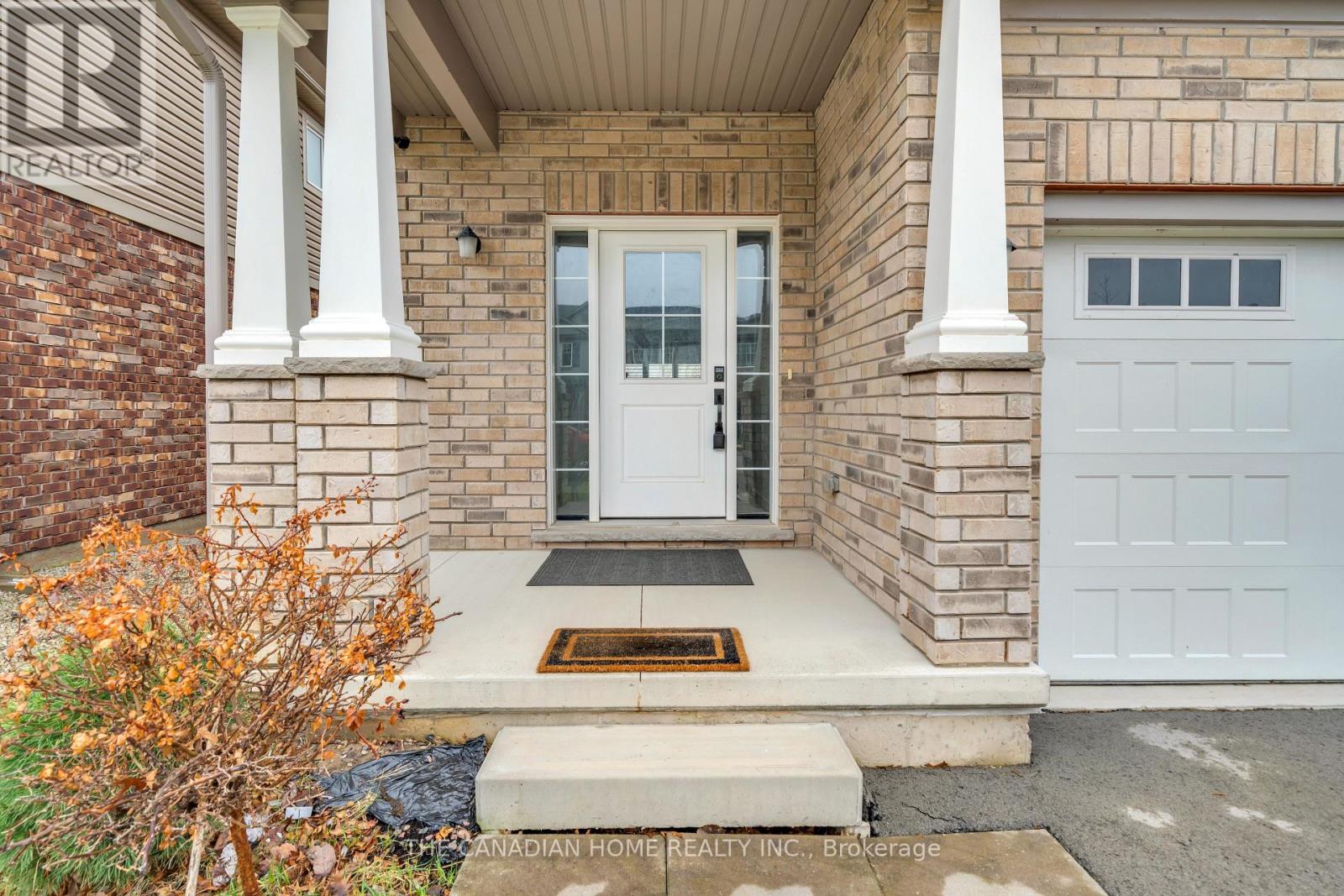 83 Monarch Street, Welland, Ontario L3C 0E6 - Photo 4 - X13523402