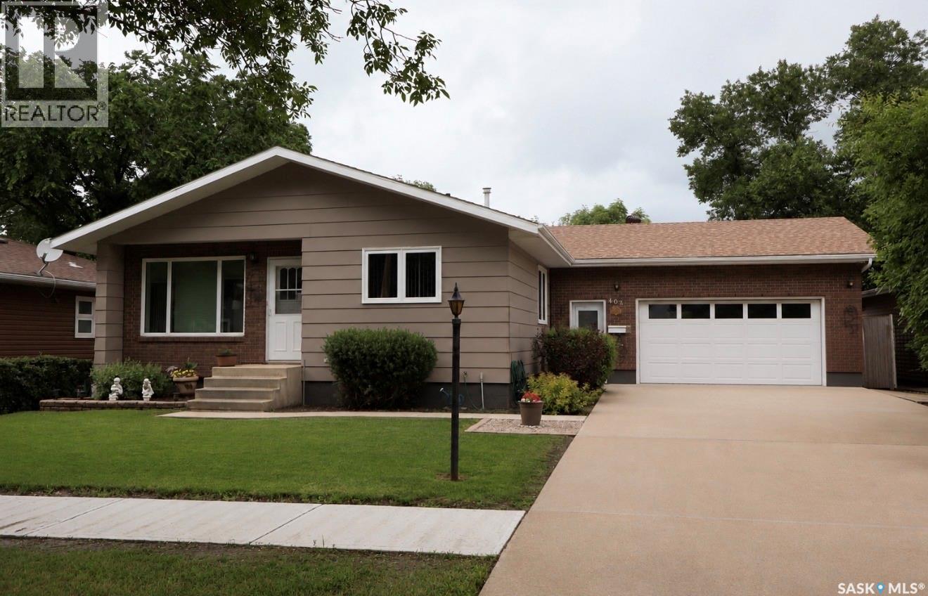 407 7th AVENUE E, Assiniboia, Saskatchewan