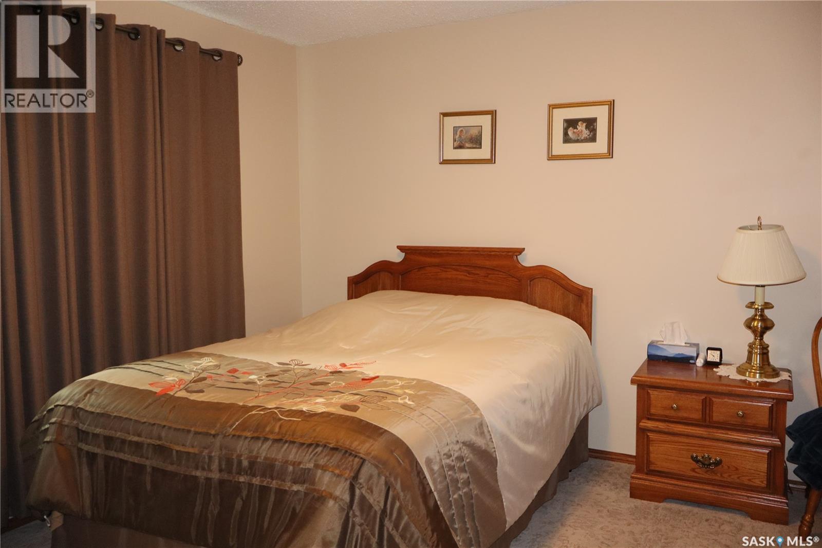 407 7th Avenue E, Assiniboia, Saskatchewan  S0H 0B0 - Photo 10 - SK041504