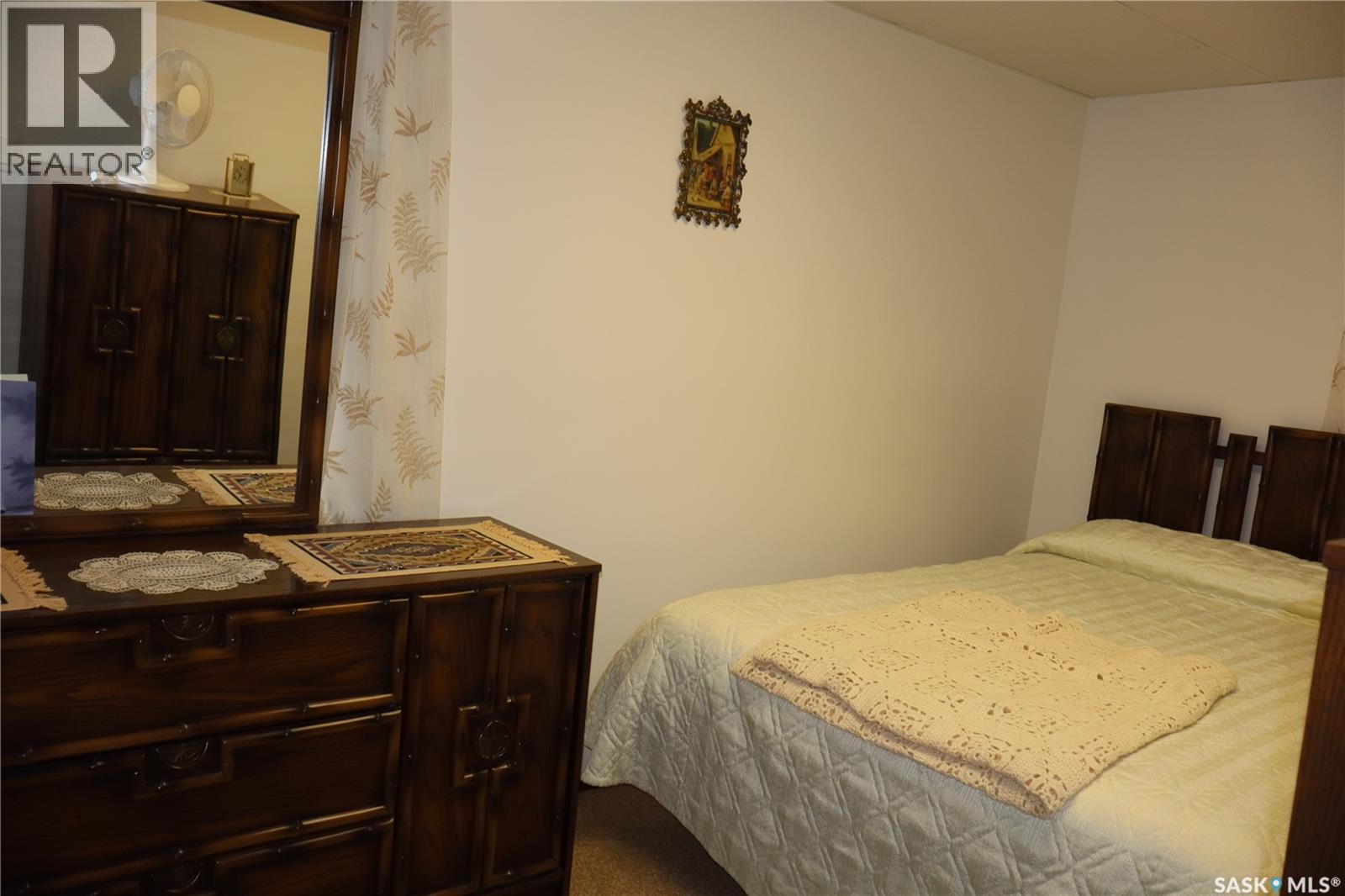 407 7th Avenue E, Assiniboia, Saskatchewan  S0H 0B0 - Photo 23 - SK041504