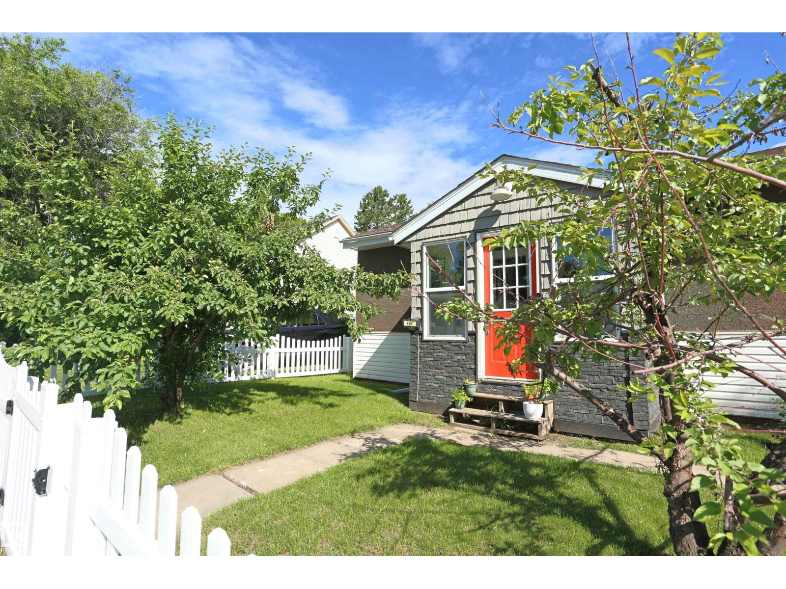 4807 53 Av, Stony Plain, Alberta  T7Z 1C5 - Photo 3 - E4497151