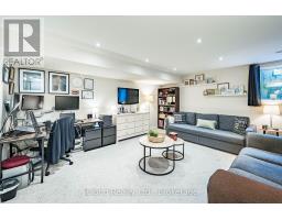 235 MEAD AVENUE, Hamilton, Ontario