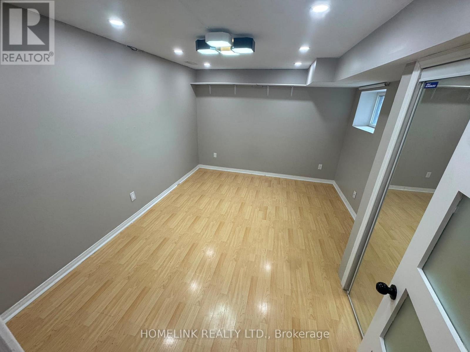 1115 Silverfox Court, Oshawa, Ontario  L1K 2T9 - Photo 18 - E13523484