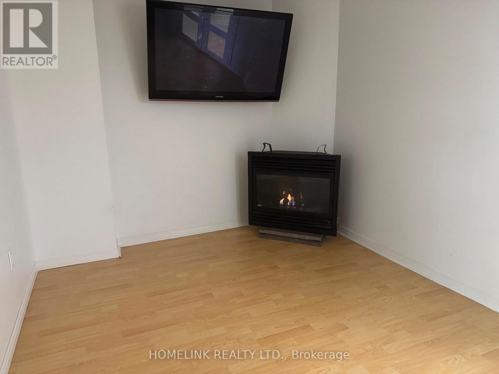 1115 Silverfox Court, Oshawa, Ontario  L1K 2T9 - Photo 6 - E13523484