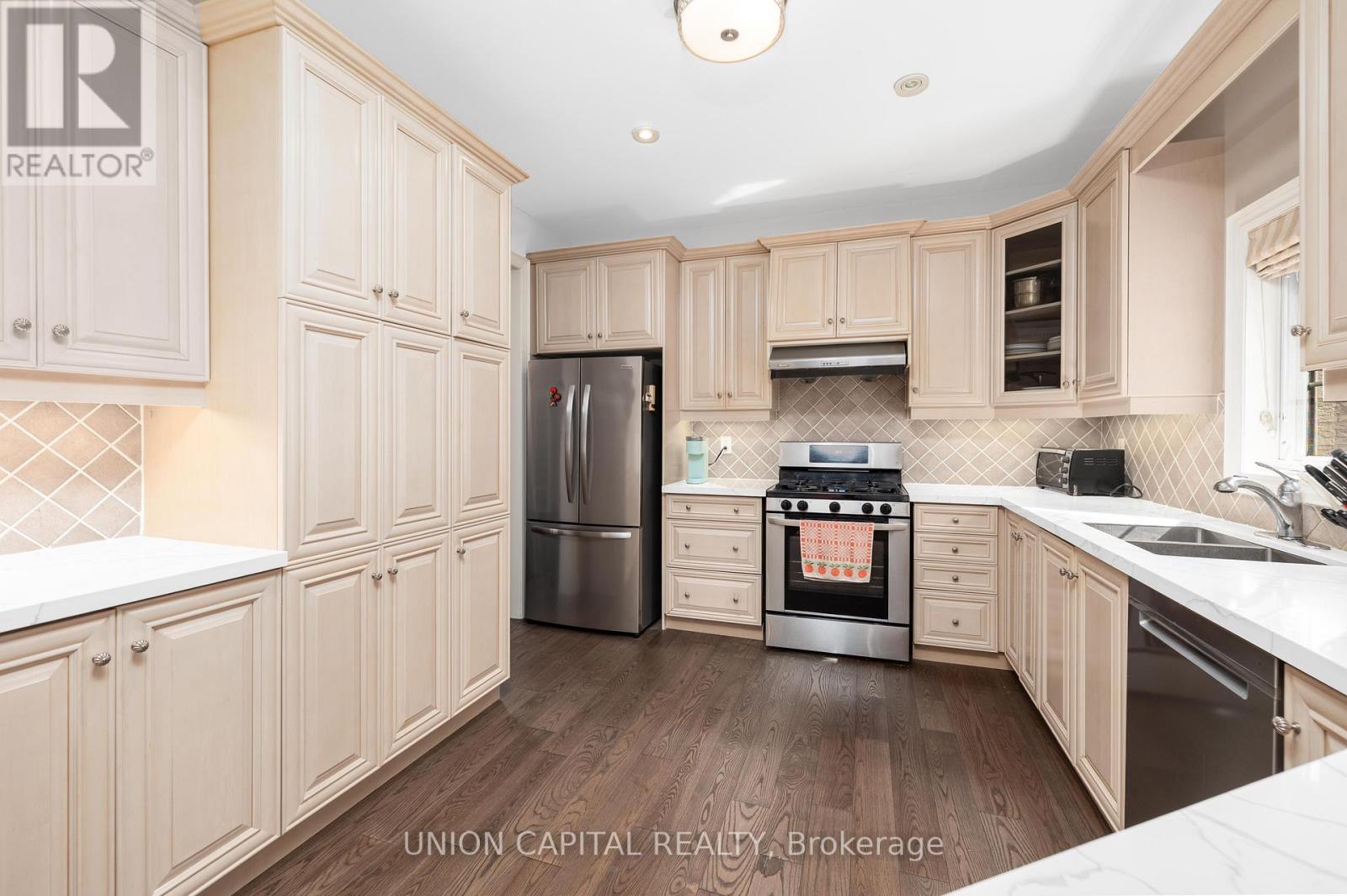 75 Langtry Place, Vaughan, Ontario  L4J 8L6 - Photo 10 - N13523428