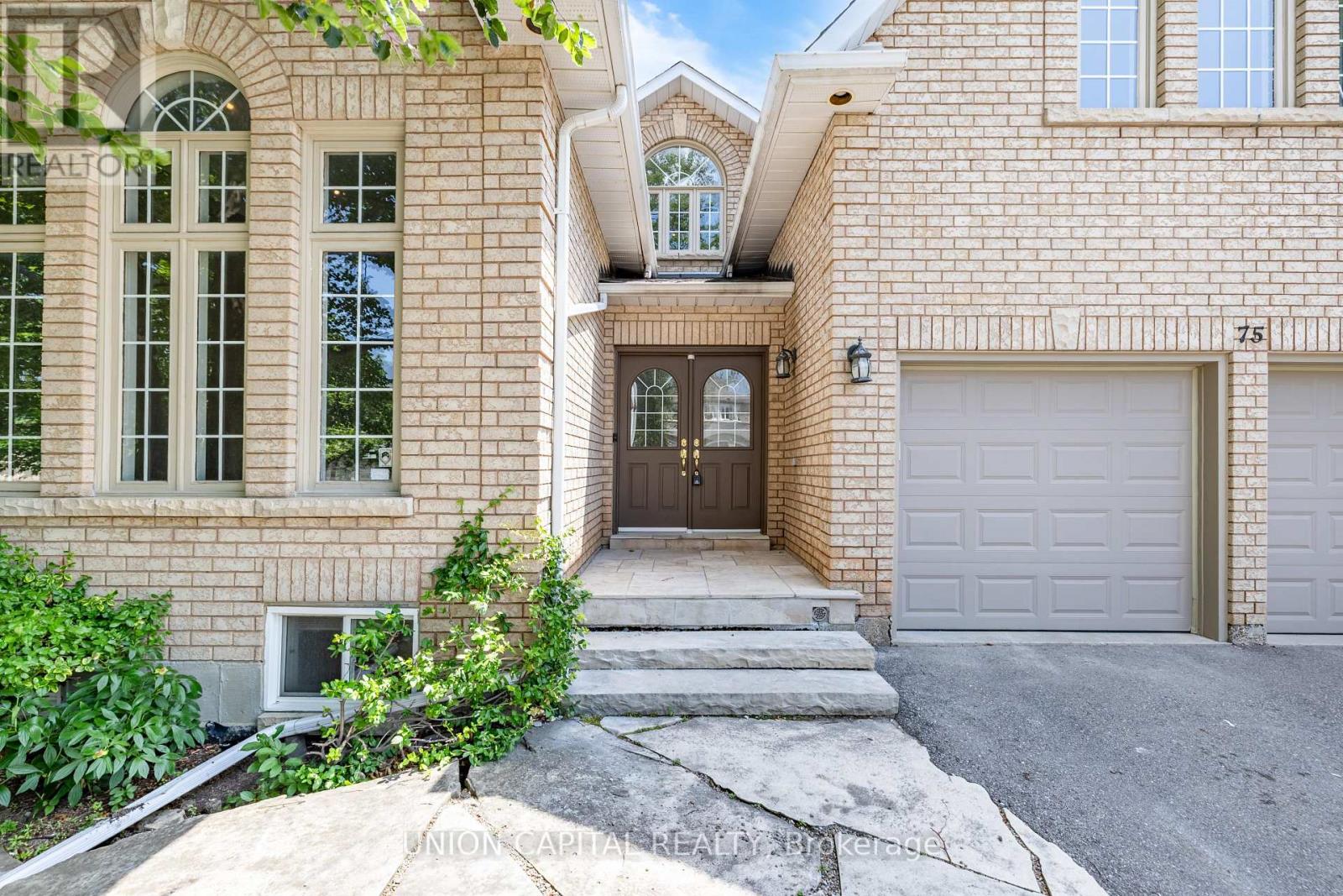 75 Langtry Place, Vaughan, Ontario  L4J 8L6 - Photo 3 - N13523428