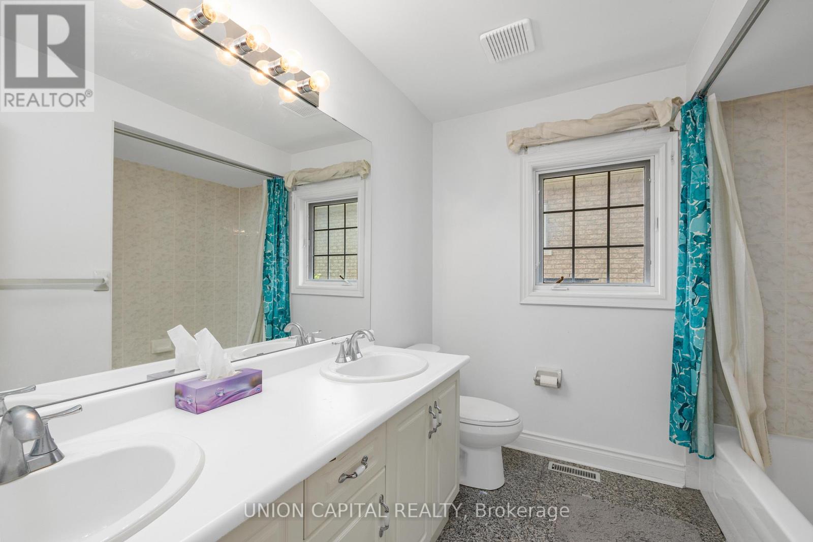 75 Langtry Place, Vaughan, Ontario  L4J 8L6 - Photo 32 - N13523428