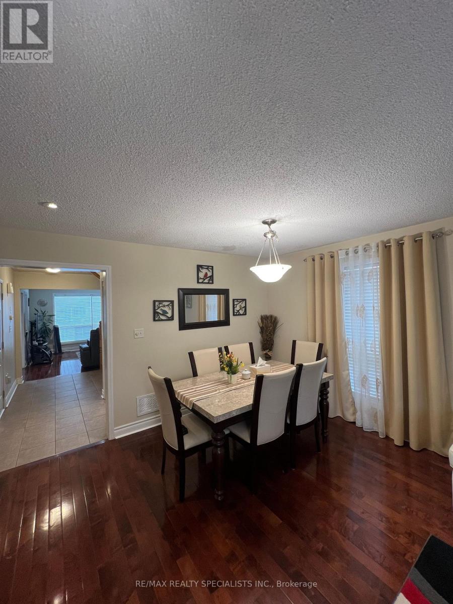 860 Luxton Drive, Milton, Ontario  L9T 6Y4 - Photo 8 - W13422030