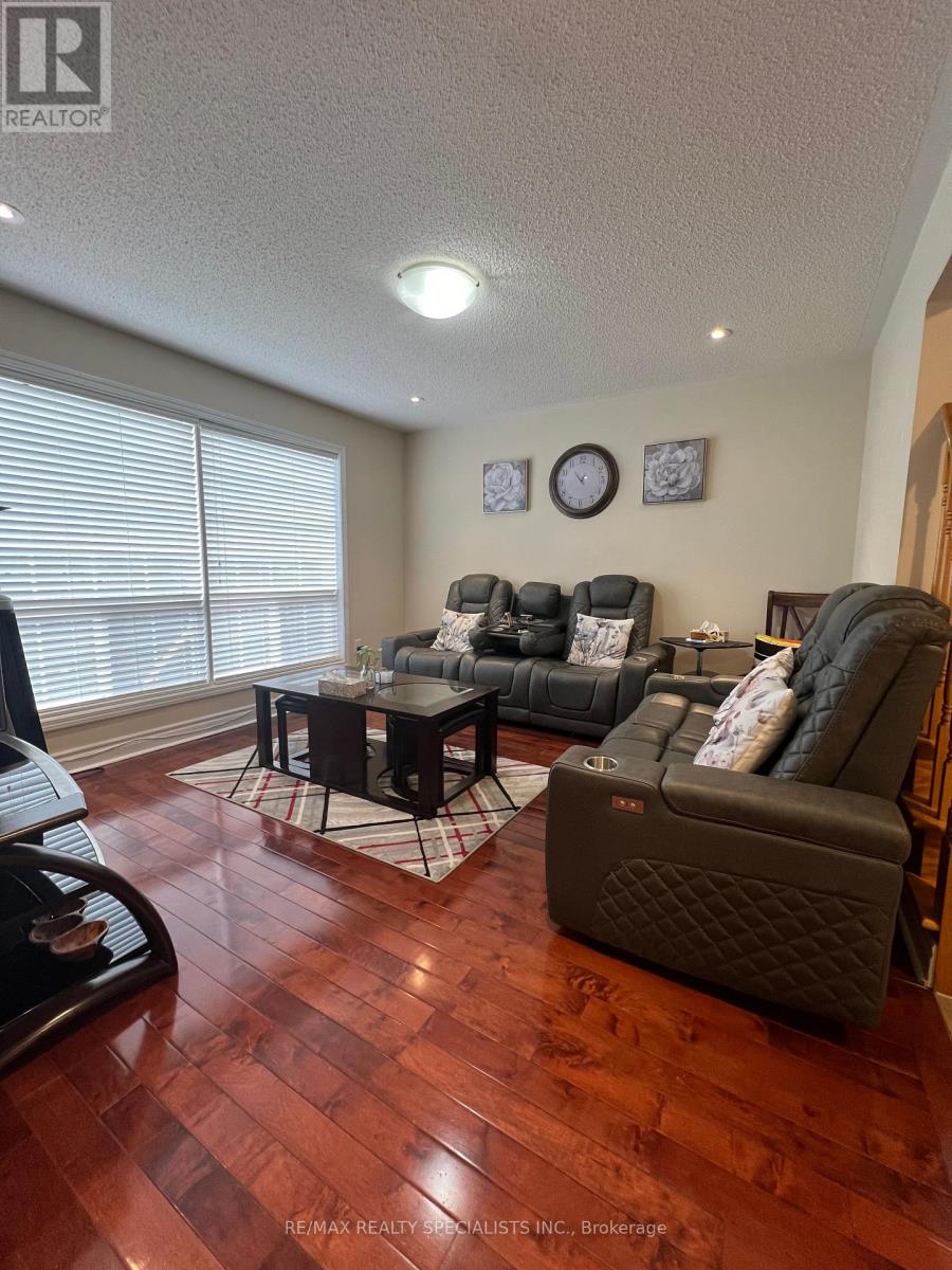 860 Luxton Drive, Milton, Ontario  L9T 6Y4 - Photo 13 - W13422030