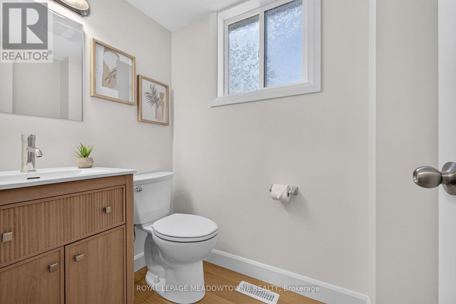 377 Delrex Boulevard, Halton Hills, Ontario  L7G 4H6 - Photo 15 - W13523442