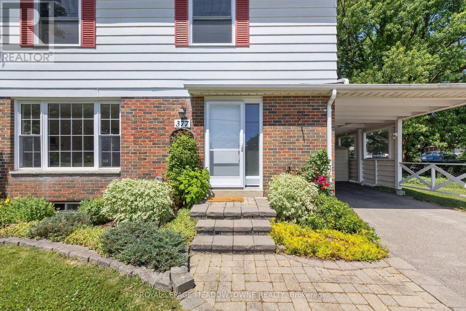 377 Delrex Boulevard, Halton Hills, Ontario  L7G 4H6 - Photo 6 - W13523442