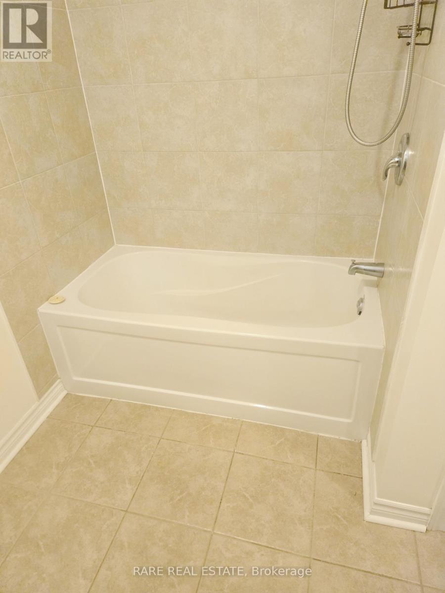 4594 Bismark Crescent, Mississauga, Ontario  L5R 1J8 - Photo 8 - W13523456