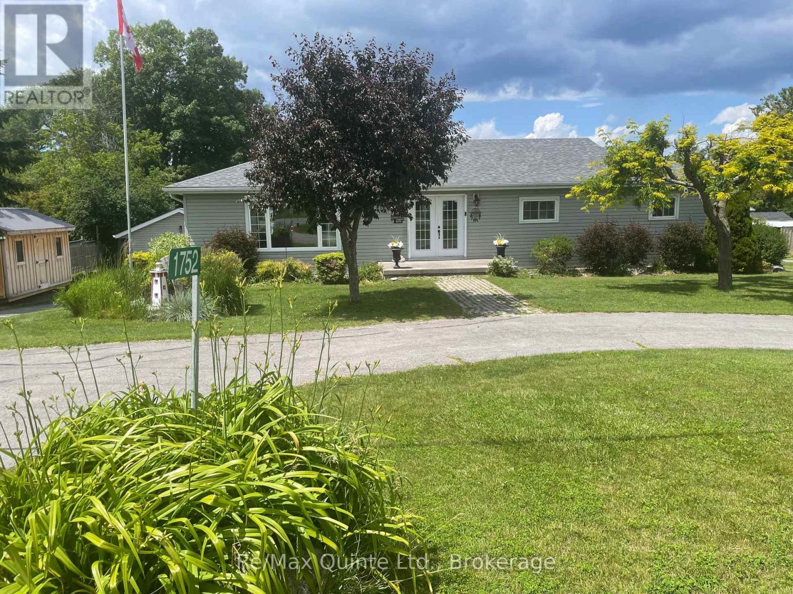1752 County Road 3, Prince Edward County, Ontario  K0K 1A0 - Photo 2 - X12983244