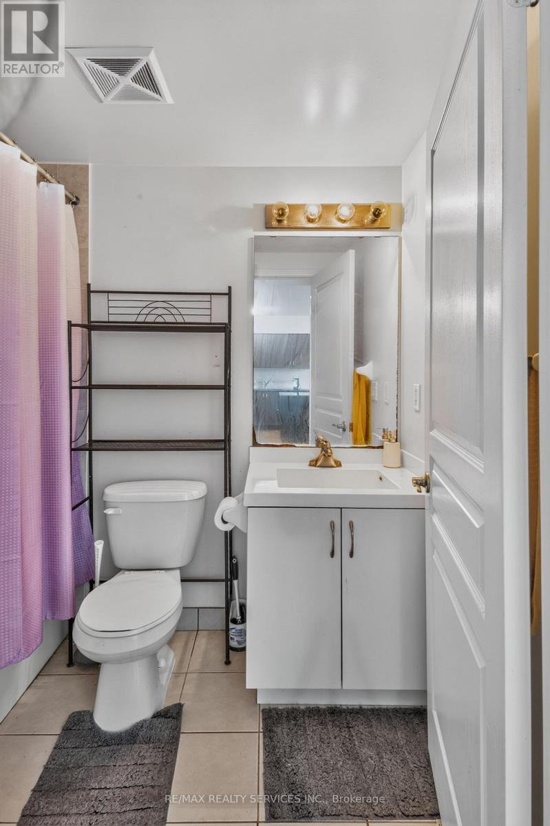 2405 - 2230 Lakeshore Boulevard W, Toronto, Ontario  M8V 0B2 - Photo 18 - W13523404