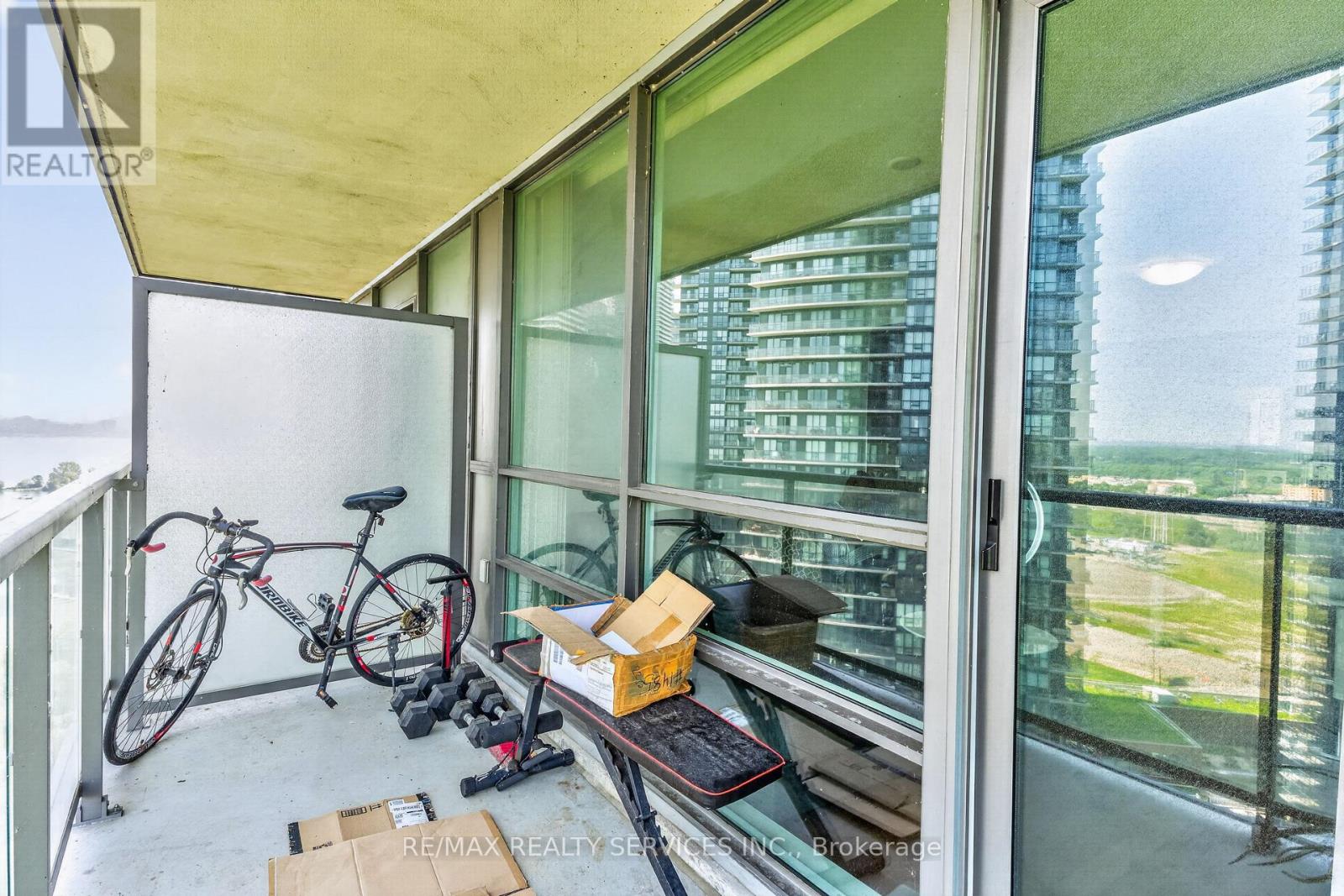 2405 - 2230 Lakeshore Boulevard W, Toronto, Ontario  M8V 0B2 - Photo 24 - W13523404