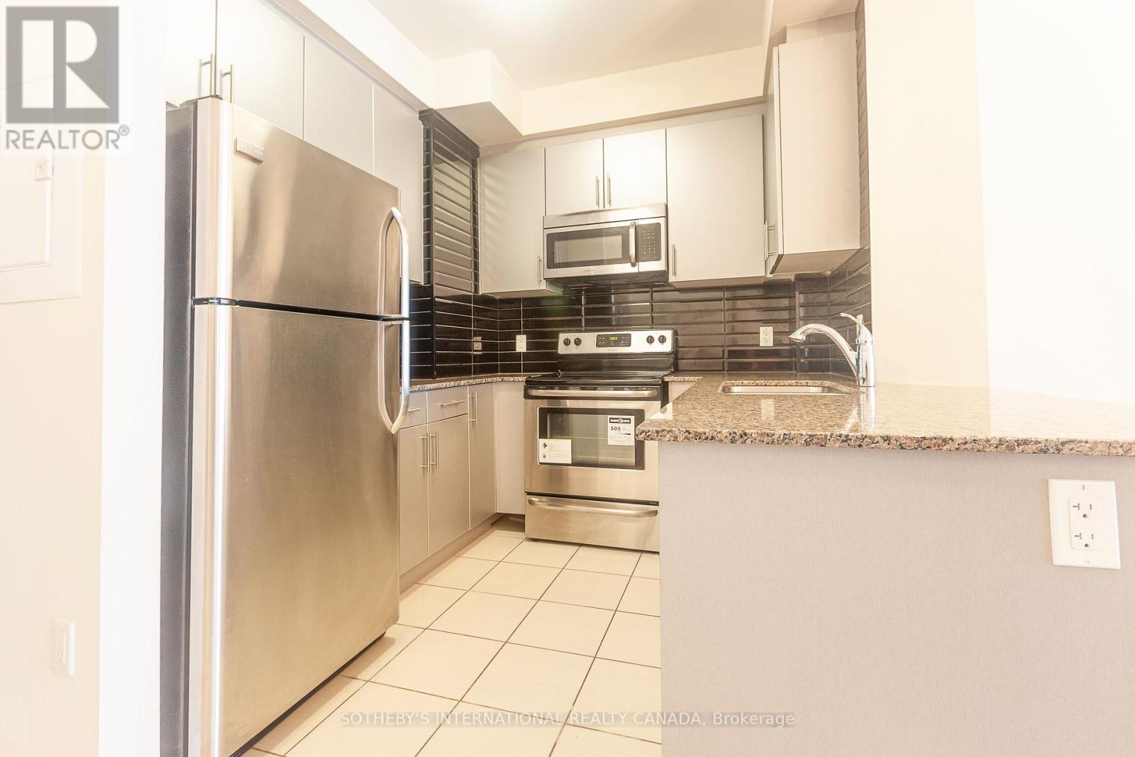 315 - 216 Oak Park Boulevard, Oakville, Ontario  L6H 0K3 - Photo 9 - W13523530
