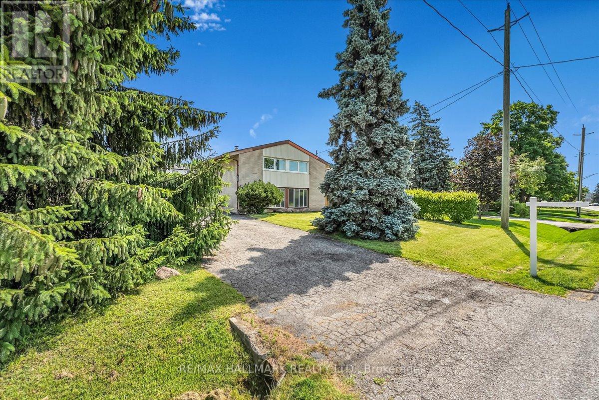 433 Seabourne Drive, Oakville, Ontario  L6L 4E9 - Photo 2 - W13523556