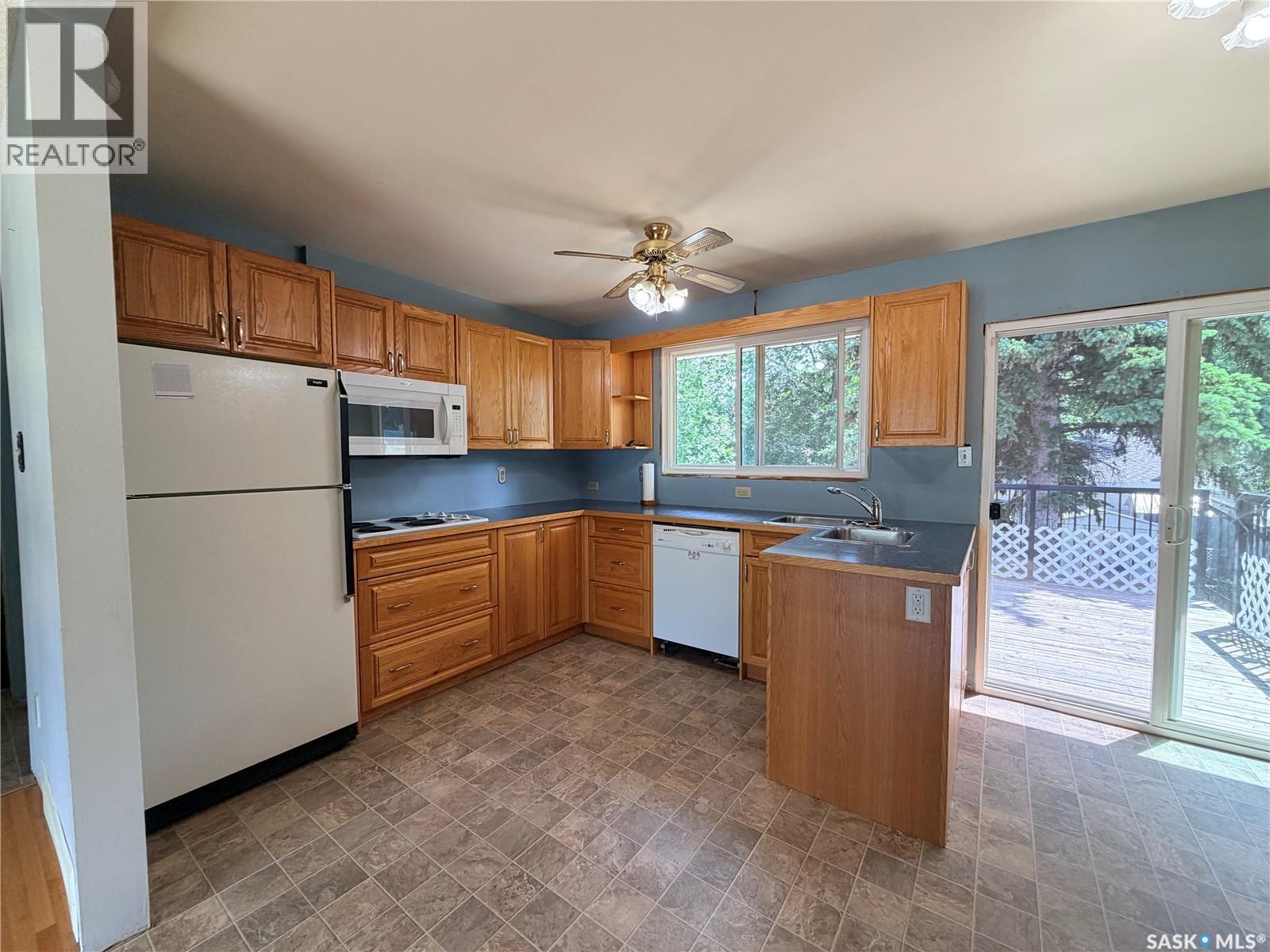 2221 Bedford Avenue E, Regina, Saskatchewan  S4N 0H1 - Photo 8 - SK041520