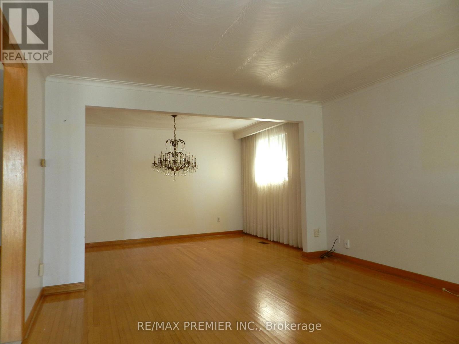 36 Willis Road, Vaughan, Ontario  L4L 2S2 - Photo 2 - N13523600