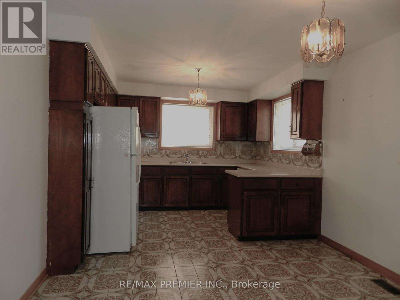 36 Willis Road, Vaughan, Ontario  L4L 2S2 - Photo 6 - N13523600