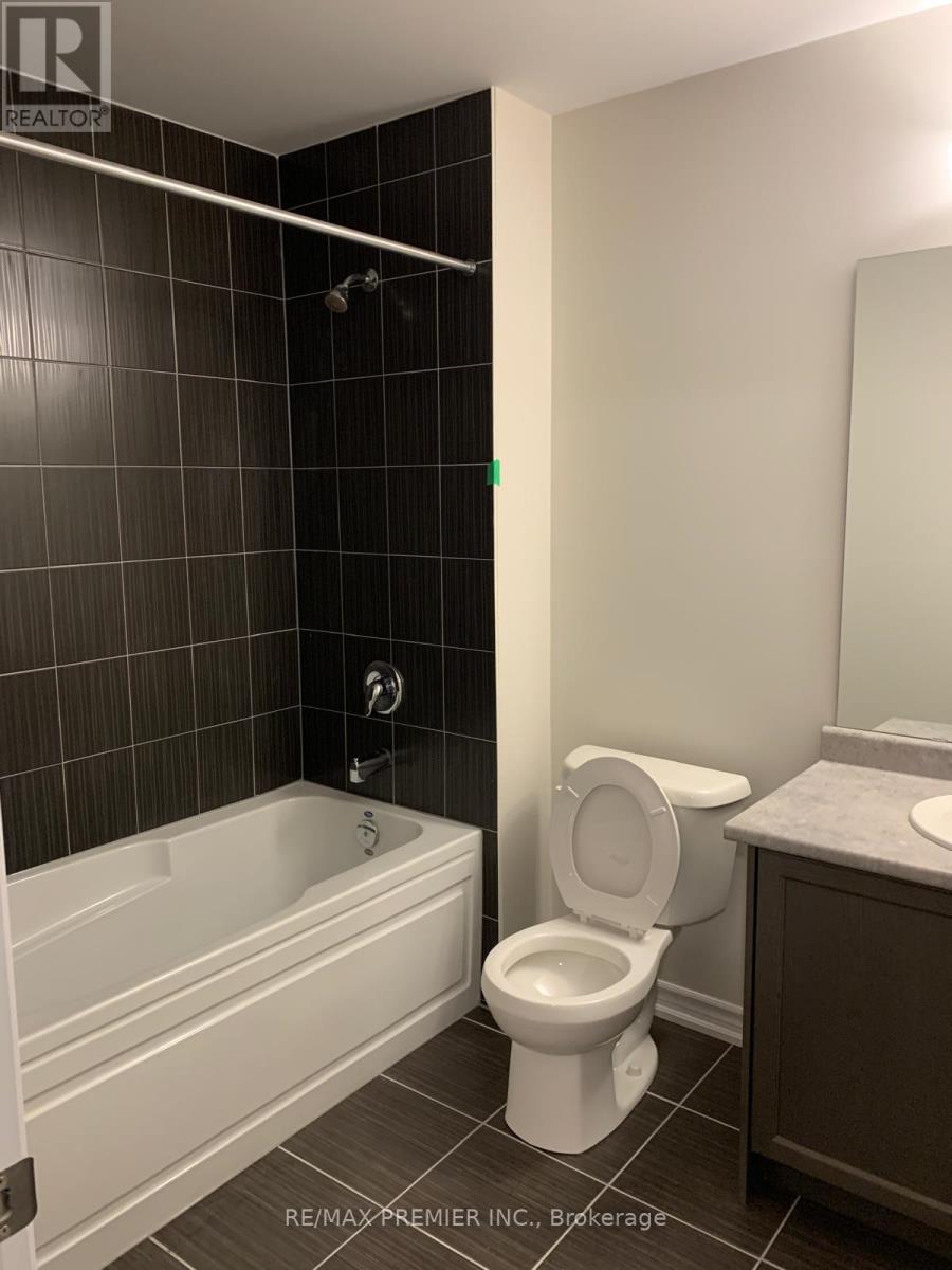 7784 Tupelo Crescent, Niagara Falls, Ontario  L2H 3R8 - Photo 7 - X13523610