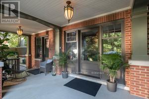 270 Indian Road, Toronto, Ontario  M6R 2X2 - Photo 8 - W13076604