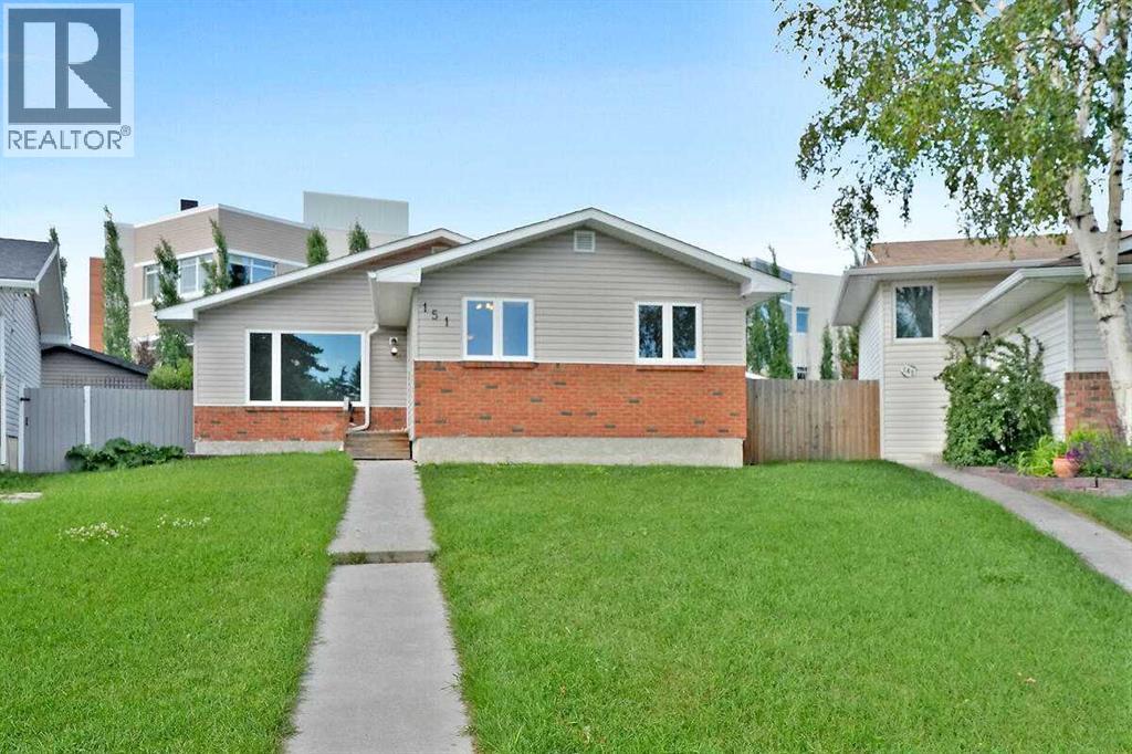 151 Midlawn Close SE, calgary, Alberta
